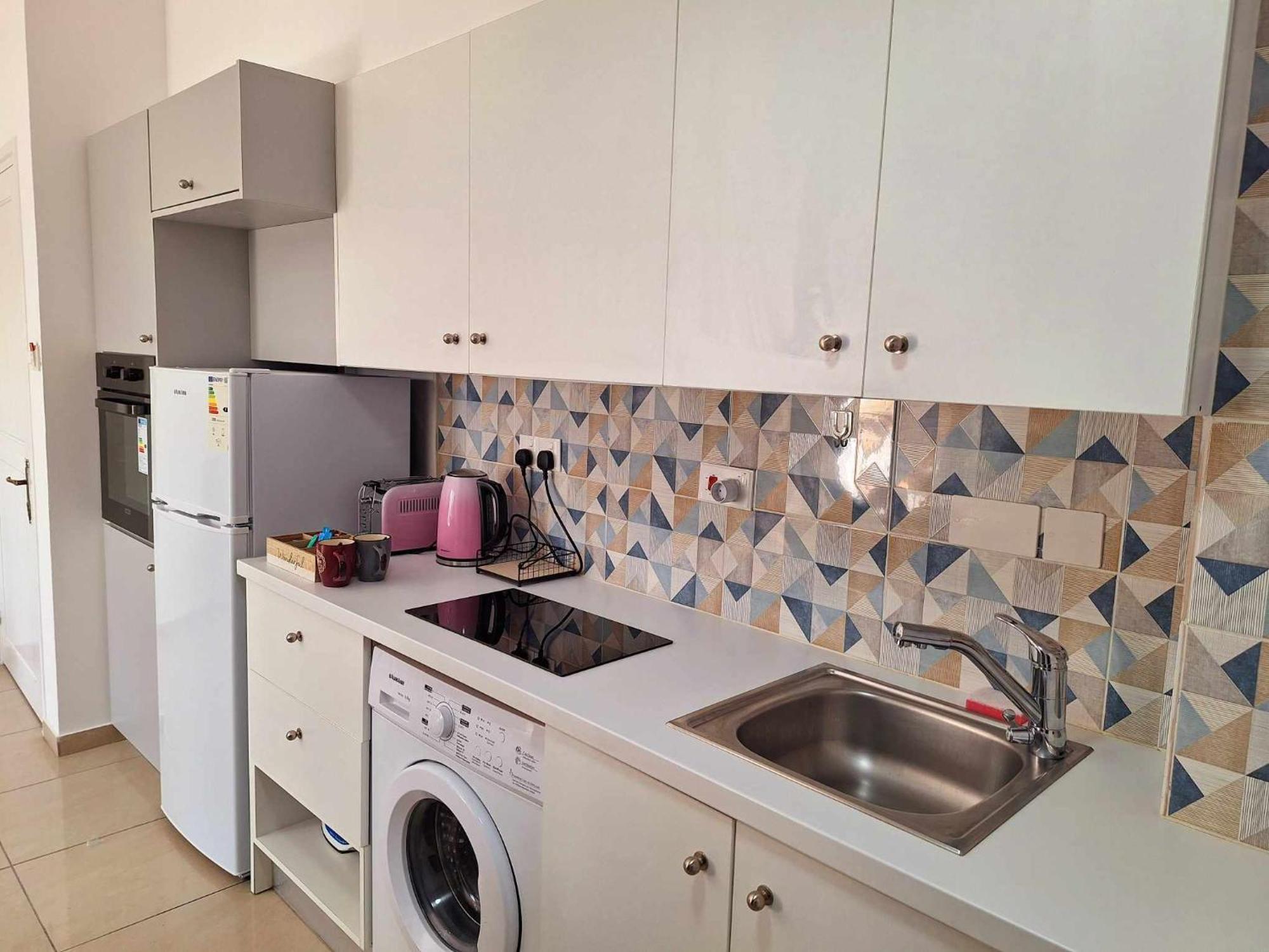 Stylish Apt Kato Paphos Close To Beach & Vibrant Harbor Life Luaran gambar