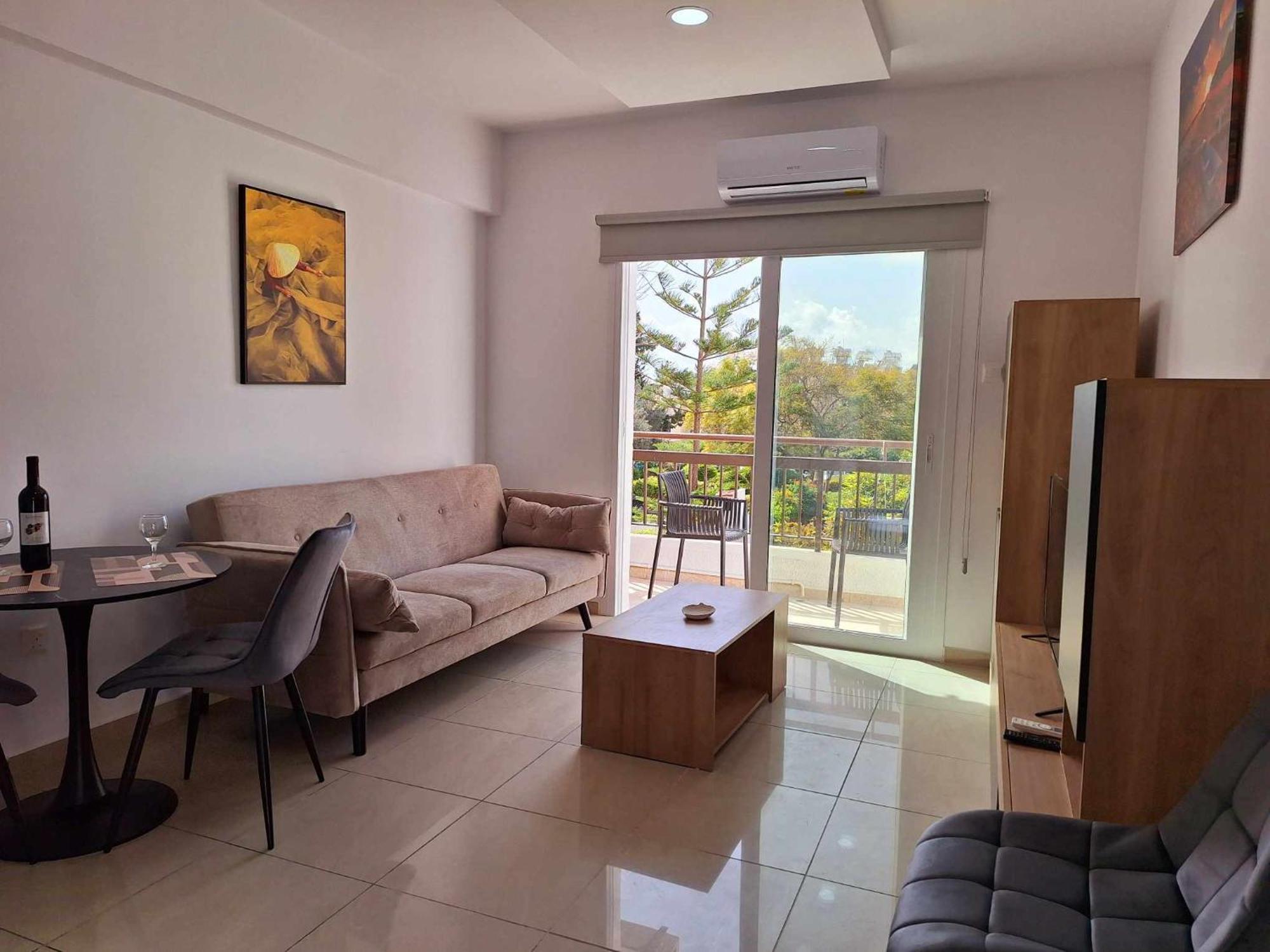 Stylish Apt Kato Paphos Close To Beach & Vibrant Harbor Life Luaran gambar